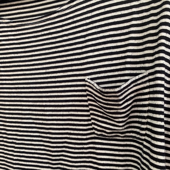 Black and white striped top - Picture 2 of 3